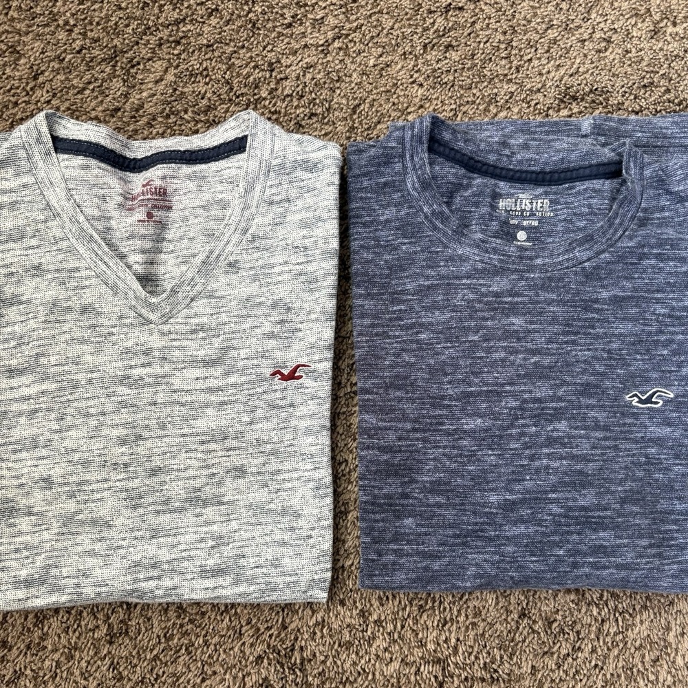 Hollister Men's XS T Shirt Lot 2 Pack Gray Blue Logo Short Sleeve Tees